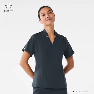 FIGS TOP and bottom set — like new condition